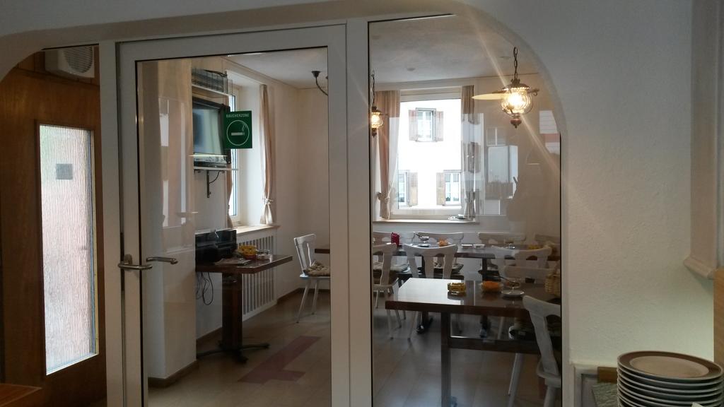 Tiefencastel Hotel Raetia מראה חיצוני תמונה