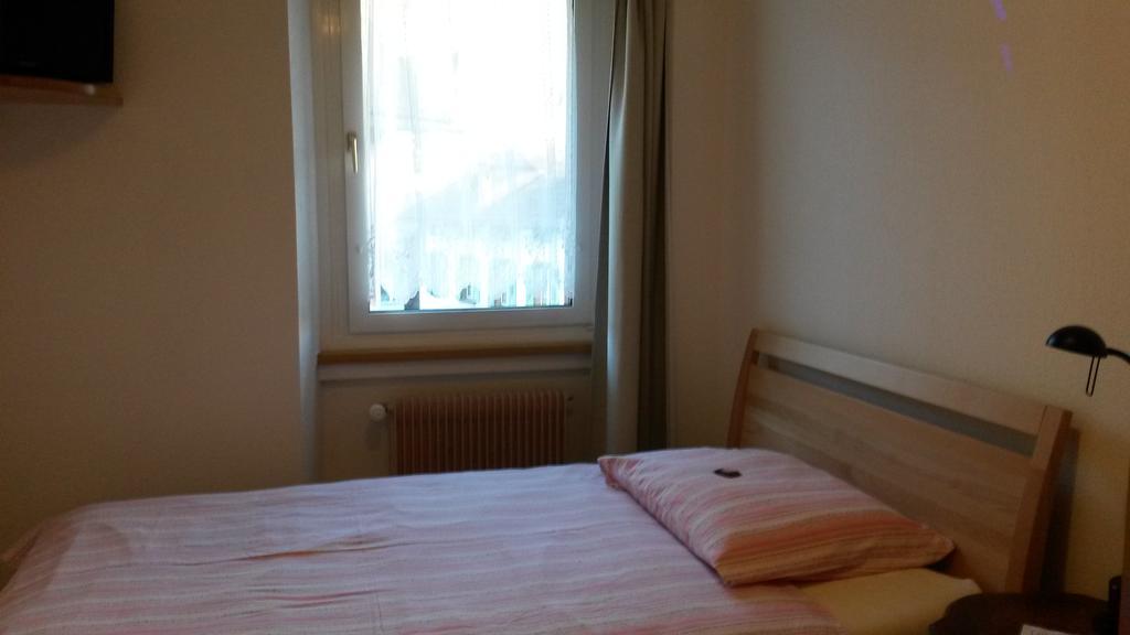 Tiefencastel Hotel Raetia מראה חיצוני תמונה